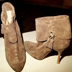 Manolo Blahnik Grey Suede Tassel Ankle Booties